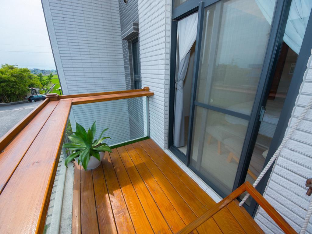 極簡旅行民宿 Simple Travel B&B Wujie Exterior photo